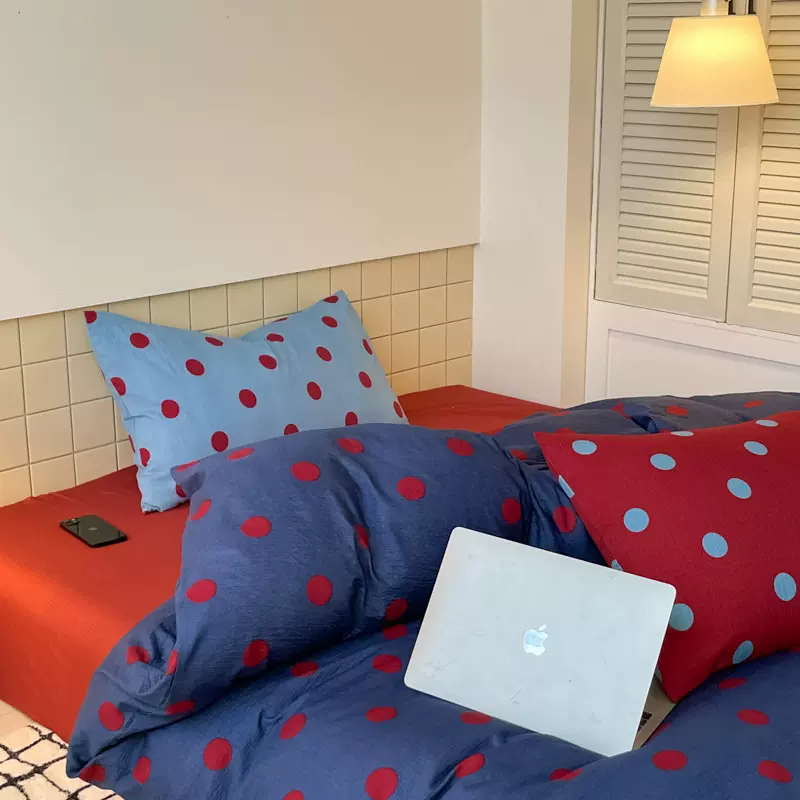 韩系ins现代简约水洗撞色可盐可甜复古藏青波点四件套1.5被套1.8m