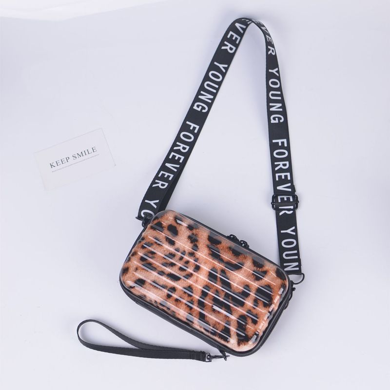 Leopard Print Cosmetic Bag Travel Portable Storage Bag Waterproof Toiletry Bag Crossbody Women's Bag Foreign Trade Multifunctional 7-inch Overnight