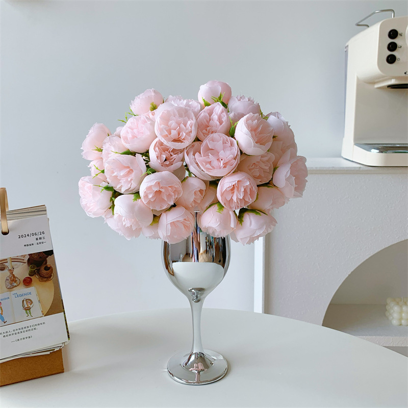 라이트 핑크 두 묶음 + 실버 잔