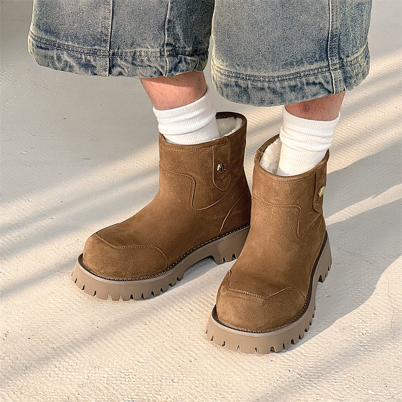 Снежные сапоги Челси для пары зимой