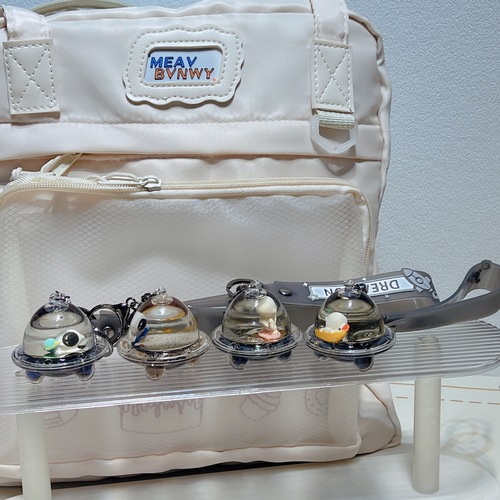 卡通入油黑金飞船宇航员钥匙扣流沙漂流瓶钥匙链女书包挂件批发