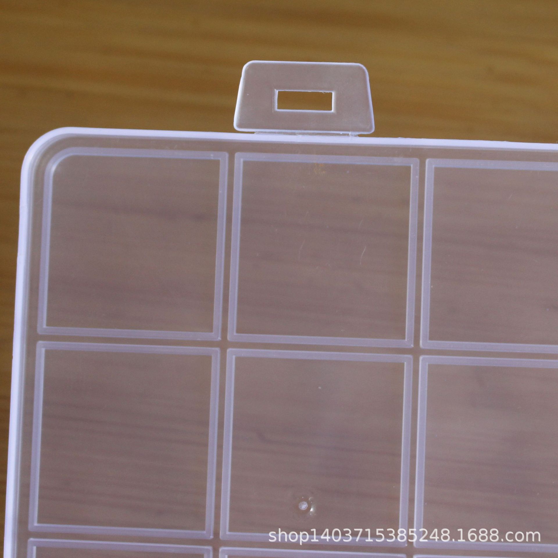 Fábrica al por mayor fija 28 rejilla de plástico transparente DIY joyería de juguete con cuentas caja de almacenamiento tienda departamental joyería caja de presentación