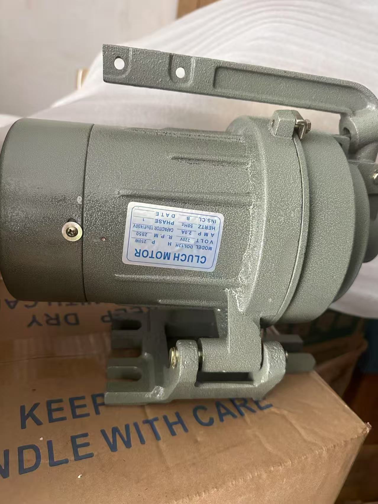 Motor para máquina de coser