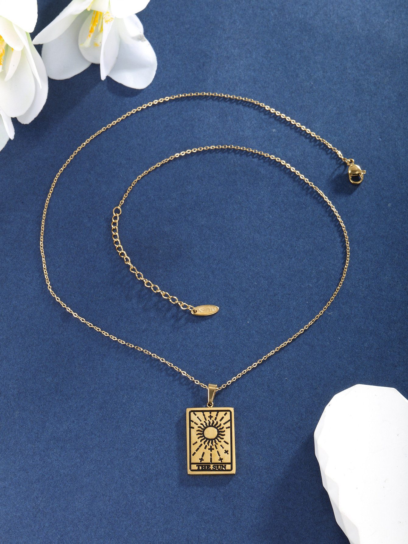 Xuping joyería Amazon transfronteriza colgante de tarot nicho de diseño femenino collar de acero de titanio al por mayor