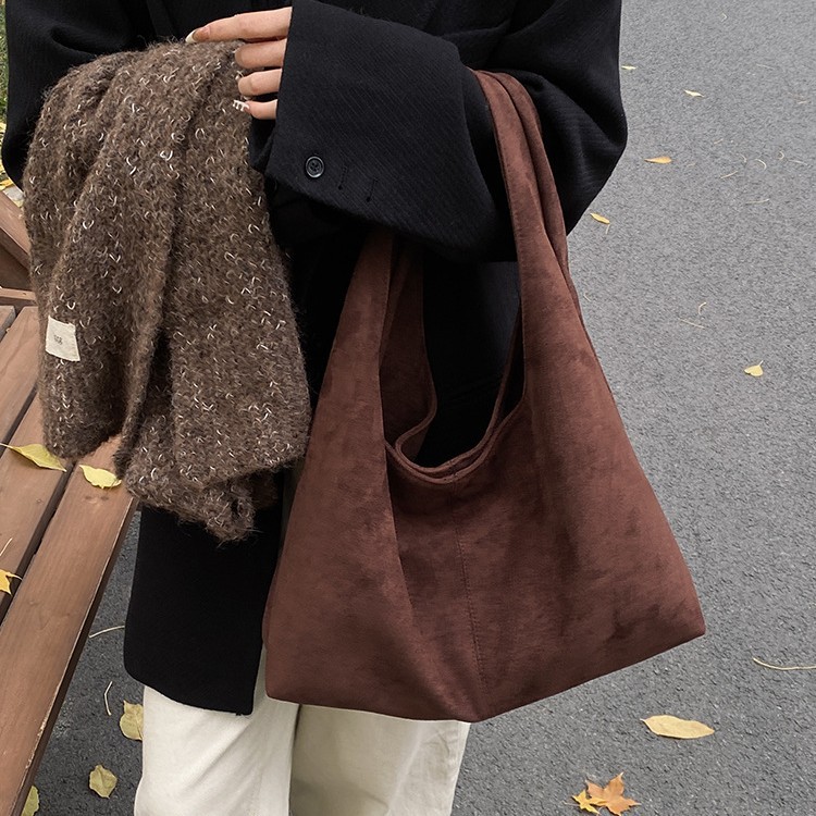 Women's Suede Tote Bag 2024 New Autumn/Winter Large Capacity Frosted Leather Shoulder Bag High-End Texture Commuter Bag - Thumbnail 3