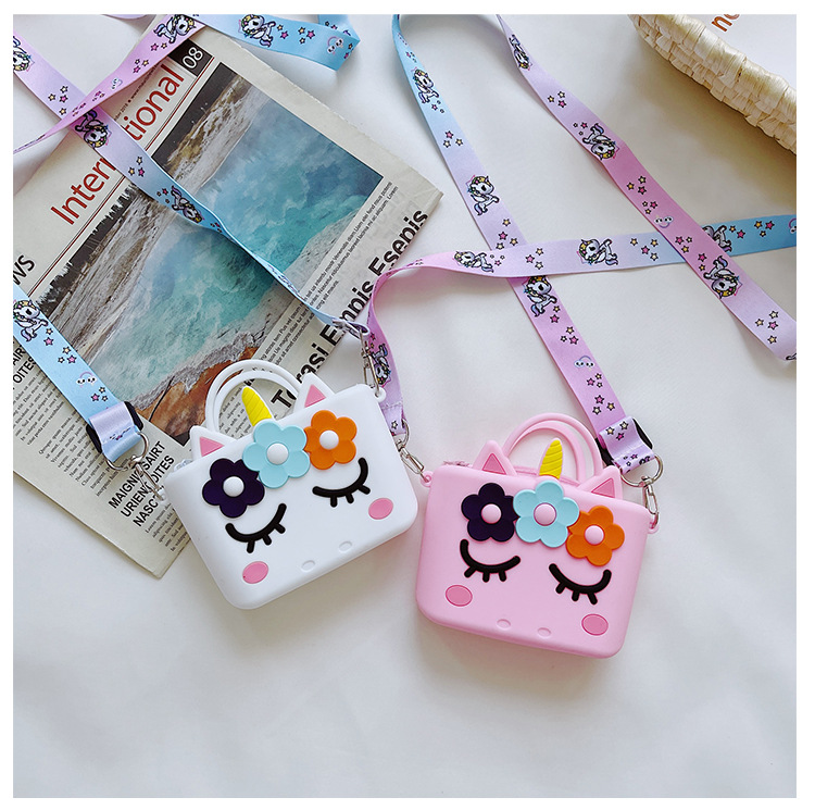 90g Weight Nylon Lining Material Zipper Closure Type Single Shoulder Strap Strap Type Animal Pattern White, Pink, Red Color Cute Cartoon  Silicone Bag 23