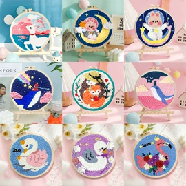 钻石画、皮画;布艺绣品;电视柜摆件