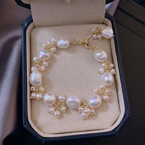 Charming Baroque Freshwater Pearl Necklace for Women with Unique Alien Design, French Style, Influencer Trendy Bracelet, Unique Minimalist Aesthetic