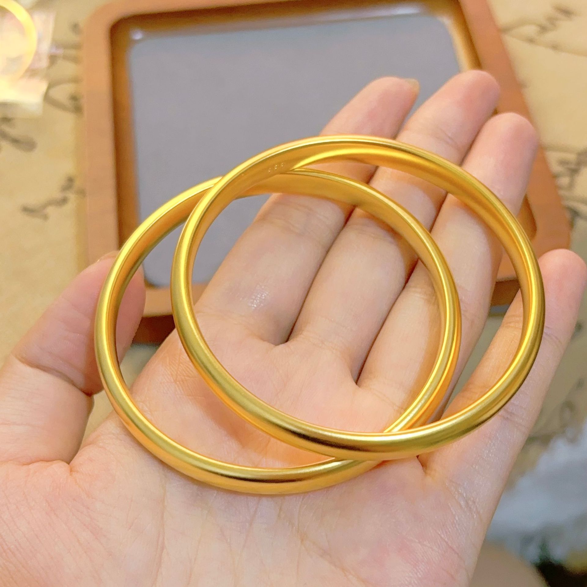 Bracciale antico francese da 7 mm con elemento circolare, eredità, solido, braccialetto da donna in oro sabbia vietnamita, trema dal vivo_voghion.com