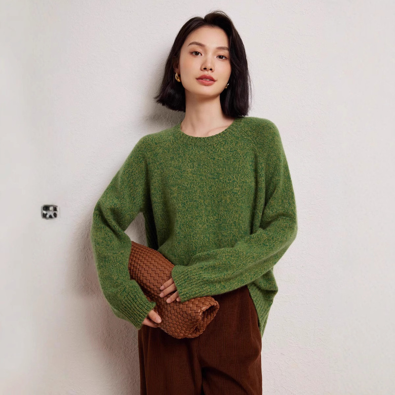 25 Heavyweight Thickeneded Cashmere Sweater Women's Round Neck Floral Yarn Cashmere Sweater Loose Lazy Long-Sleeved Knitted Bottoming Shirt 25 Heavyweight Thickeneded Cashmere Sweater Women's Round Neck Floral Yarn Cashmere Sweater Loose Lazy Long-Sleeved Knitted Bottoming Shirt