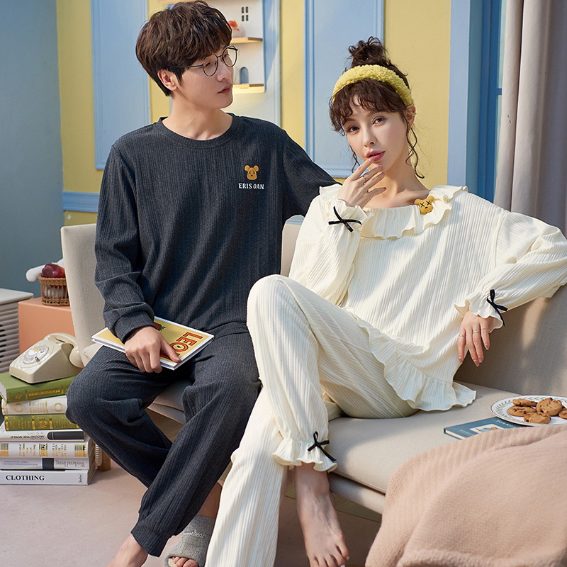 2022 Otoño e Invierno Nueva pareja pijamas de manga larga de los hombres de color sólido dulce lindo Otoño de las mujeres al aire libre ropa para el hogar