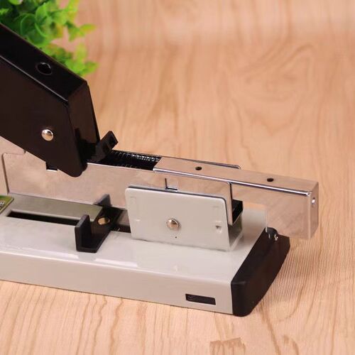 Stapler Heavy-duty thickened large labor-saving binding machine 210 sheets office stationery financial thick layer stapler wholesale
