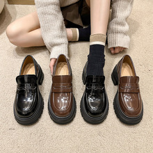 棕色复古英伦风厚底小皮鞋女2023新款秋天法式配裙子乐福单鞋