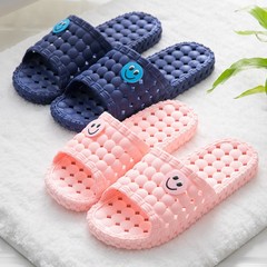 家庭用スリッパの女性用浴室の冷たいスリッパの水漏れ家庭用室内の滑り止め風呂は男性用スリッパを引きずって家で涼みます。