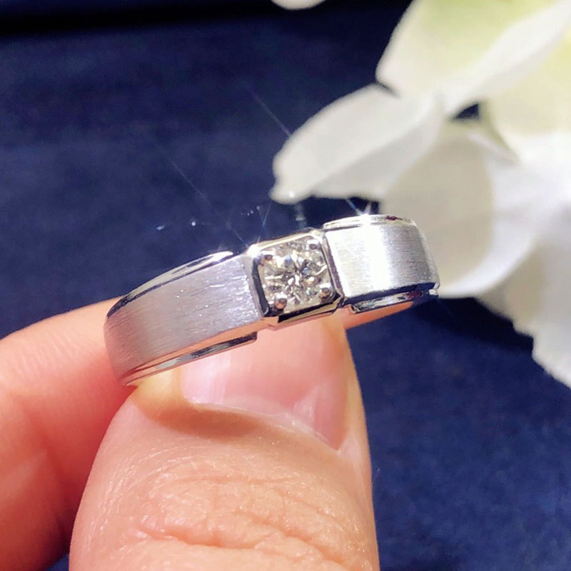 新品au750戒指男式饰品指环 18K金戒指镶嵌钻石可配证书钻石男戒