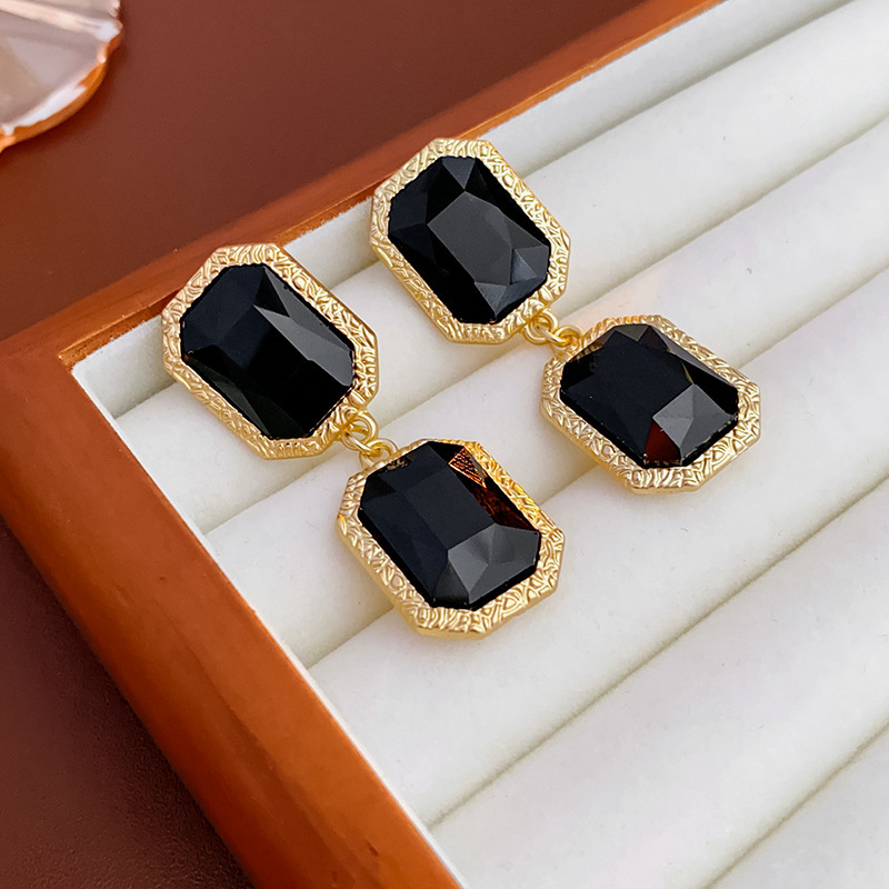 블랙 실버 바늘 스퀘어 크리스탈 술 귀걸이