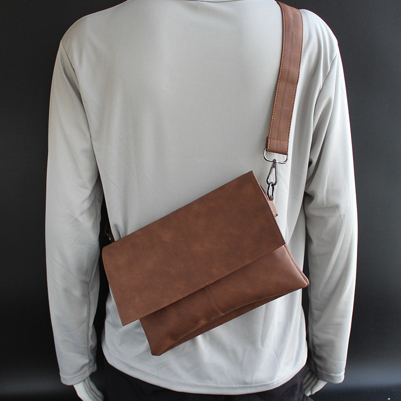 Soft Leather Crossbody Bag for Men, Large Capacity Trendy Shoulder Bag, Multi-Compartment Real Men's Bag, New Casual Trendy Men's and Women's Bag Brand