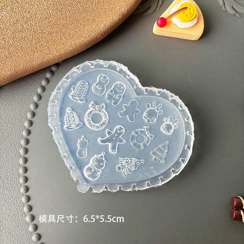 Venta caliente transfronteriza molde de manicura de alta transparencia animal de dibujos animados oso bowknot ramo DIY modelo de manicura en relieve tridimensional