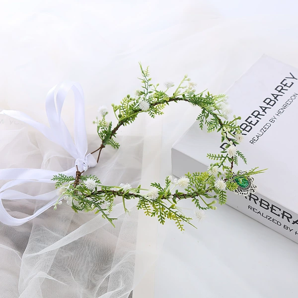 White and green pendant