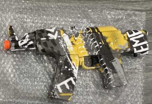 Acceso transfronterizo MP5 eléctrico AK47 pistolas de graffiti para niños y niñas modelo de seguridad de juguetes al aire libre image 16