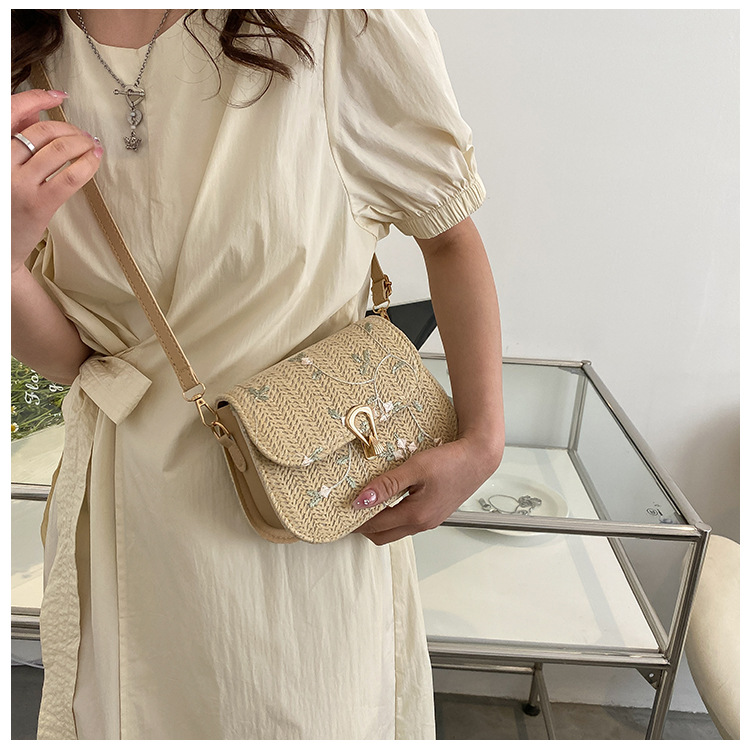 327g Weight Polyester Lining Material Women's Small Straw Flower Streetwear Square Magnetic Buckle Shoulder Bag Crossbody Bag Straw Bag