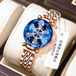 ����֮���ǿ��貶���ǲ������ľ�䓎�Ůʿ��ˮ�ֱ��{ɫ����p��