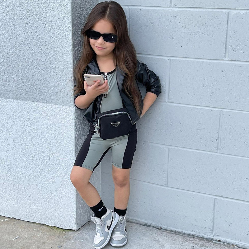 Y6072kyliefeliz (3)