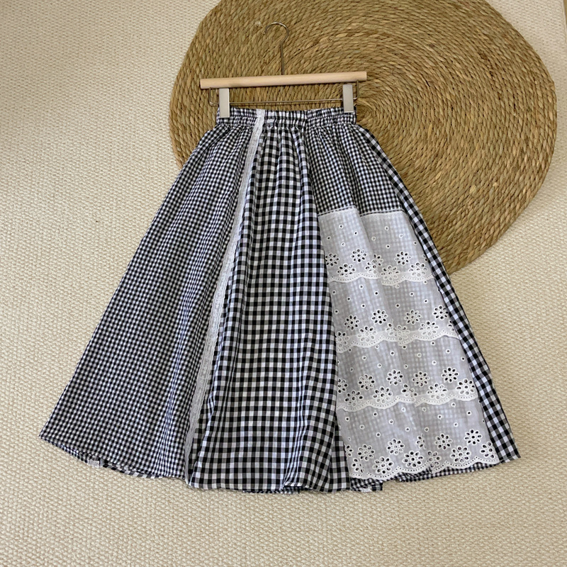 Vintage Artistic Plaid Lace A- Line Skirt Women's 2025 New Girl Style Pattern Stitching Crochet Skirt Long Skirt