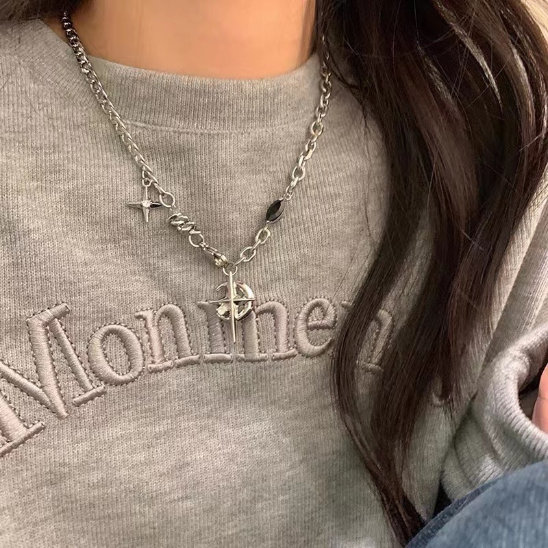 Xingyue collar nicho de cuatro Awn estrella colgante costura dulce fresco Luz de lujo nicho ins hip hop suéter todo fósforo estilo frío