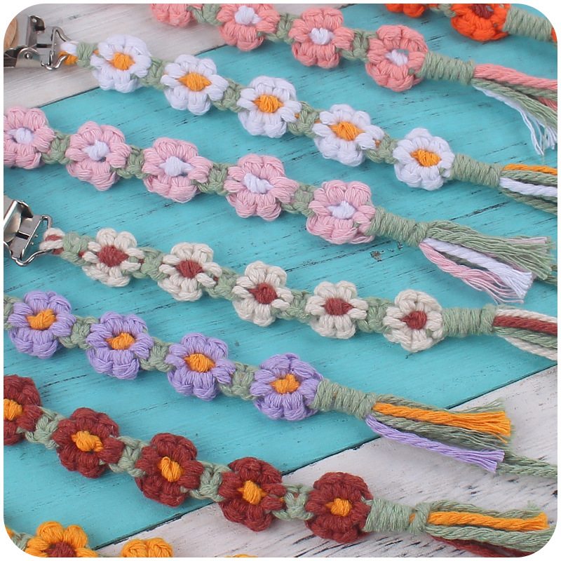 Suministros para bebés clip de chupete de haya creativo DIY hecho a mano cinco flores cuerda de algodón fino tejido pezón cadena anti-caída