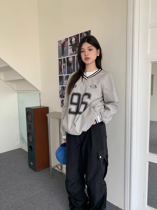 美式复古学院风印花V领卫衣女秋季宽松休闲显瘦长袖上衣街头风潮|undefined