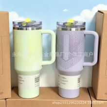 ����Ʒ��ʷ����ͬ��40oz�ֱ����ر����P䓱��Ա���������܇������