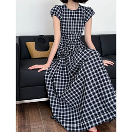 女式衬衫;连衣裙;半身裙