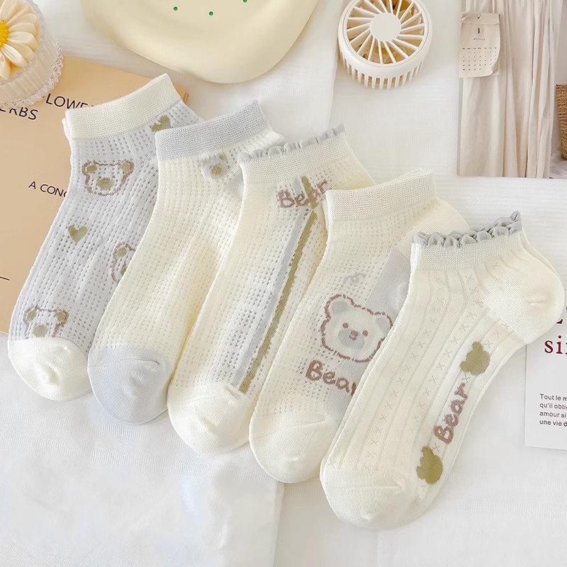 Manufacturer Women's Summer Socks Women's Lightweight Breathable Simple Short Cartoon Bear New Glass Silk Socks Wholesale