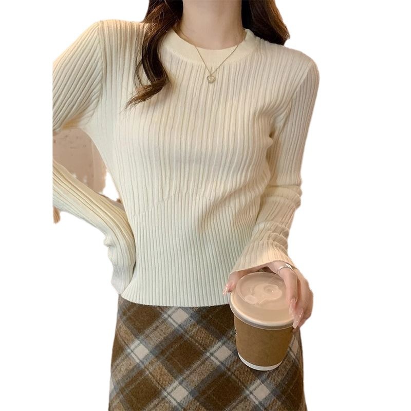 オート麦の色は身を修めてやせているメリヤスの底のシャツを現します。