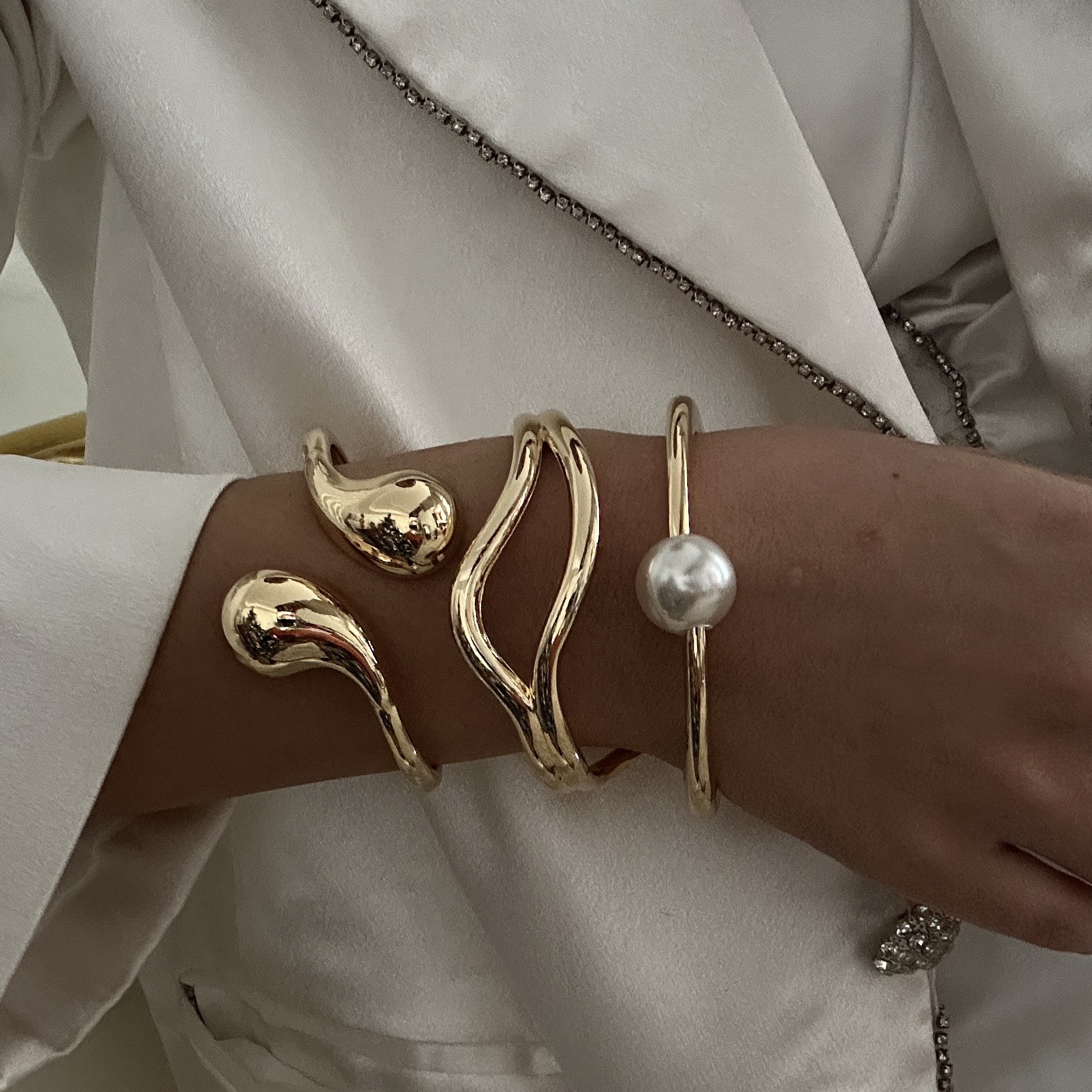 47g Weight Bangle Classification Alloy Chain Material 1 Piece Quantity Daily, Date Occasion Alloy Material Geometric Pattern Women's Gender Plating Design Simple Style, Classic Style Style Simple Style Classic Style Geometric Alloy Bangles Wholesale 6
