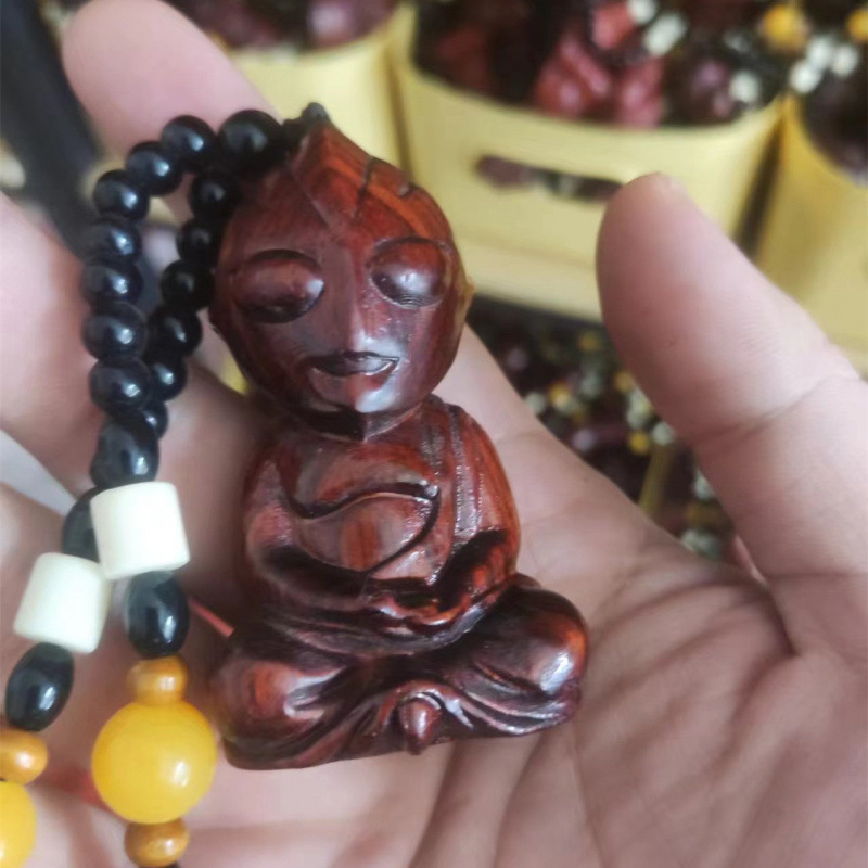 工場卸売紫檀手彫り木彫り貔貅財神ペンダント工芸品、ライブストリーミングや屋台で人気商品|undefined