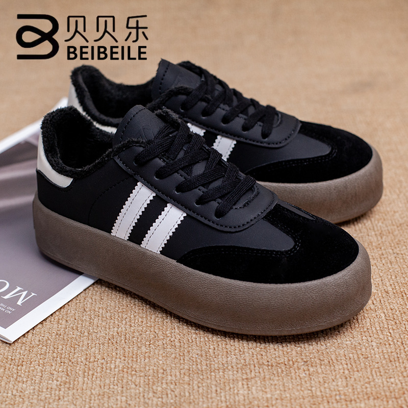 Zapatos de entrenamiento de terciopelo suave aumentan la altura de los zapatos de mujer 2023 nuevo otoño invierno con suela gruesa retro versátil zapatos de skate casuales para mujeres