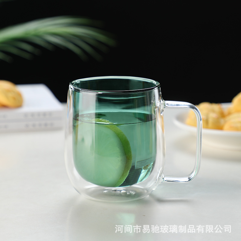 Taza de vidrio transparente de doble capa Taza de vidrio con borosilicato Taza de café transparente de color Taza de leche doméstica al por mayor