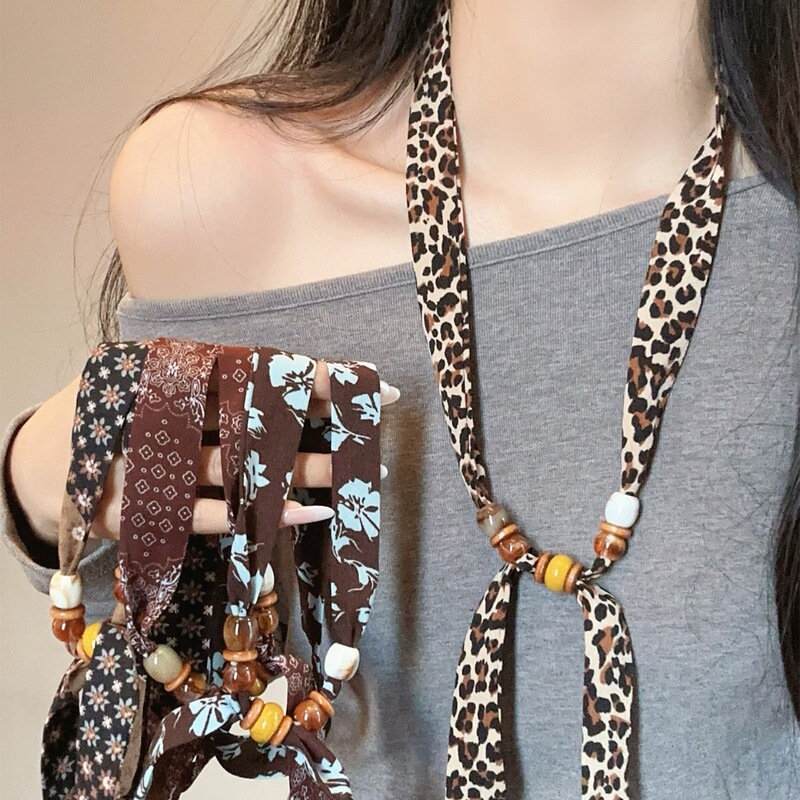 2026 Retro Niche Design Leopard Print Beaded Silk Scarf Necklace for Women, New Spring and Summer Style, Versatile Everyday Neck Accessory