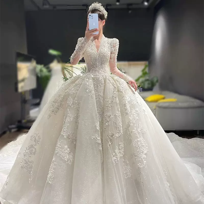 重工婚纱新娘2025新款主纱礼服质感大码孕妇小个子胖mV领长袖婚纱