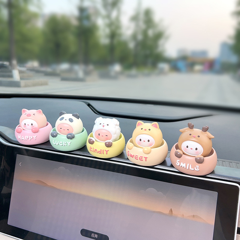 Creative and Cute Shaking Head Animal Car Ornaments, Cute Pet Car Interior Accessories, Car Center Console Decoration, Office Ornaments