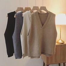 简约学院风宽松外穿洋气马夹韩版内搭无袖针织马甲v领毛衣背心女