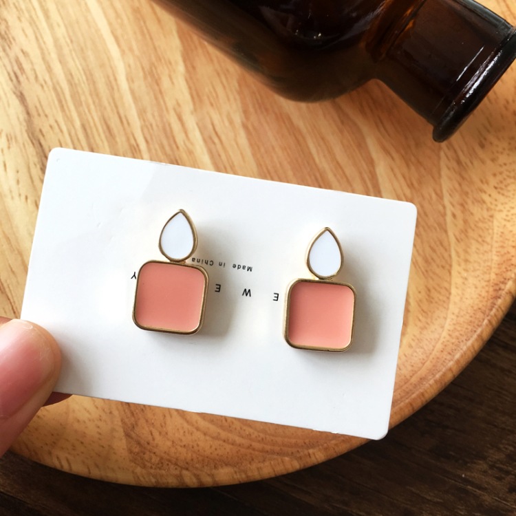 Creative Geometric Small Square Drop Oil Contrast Color Earrings display picture 5