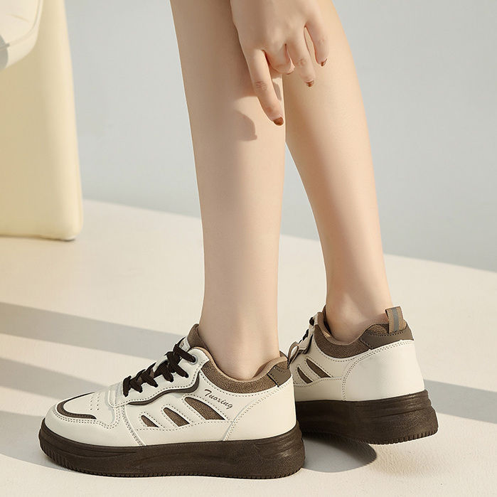 2024 primavera y otoño zapatos de mujer popularidad en línea estudiantes ligero universal cómodo estilo extranjero suela suave antideslizante zapatos de pastel