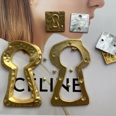 ヨーロッパとアメリカのファッションの新しいクロスボーダーホットセール中空幾何学的胸アクセサリーハイエンド多用途人気ジュエリー卸売