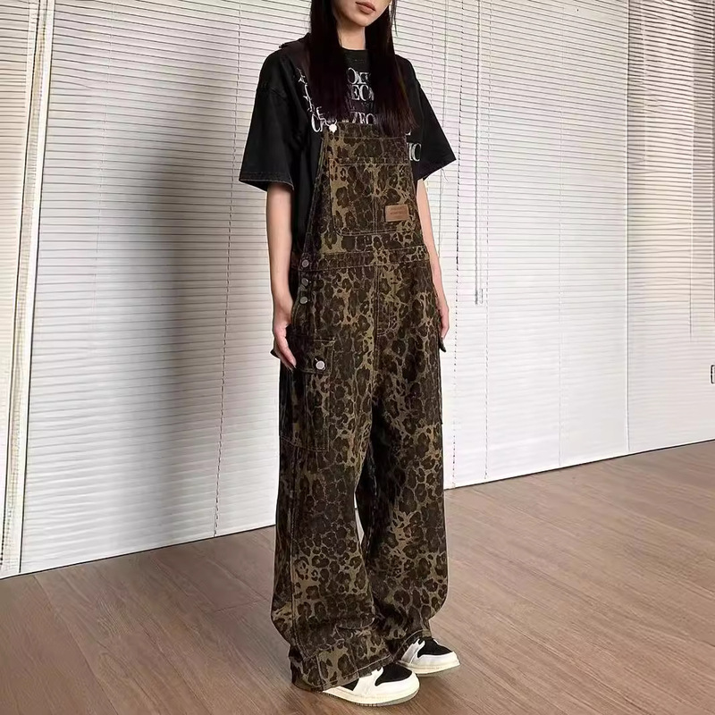 Special Offer Free Shipping Spring and Summer Nostalgic Washed Printed Hole Loose Casual Fashion Age-Reducing Trendy Brand Strap Pants for Women and Men