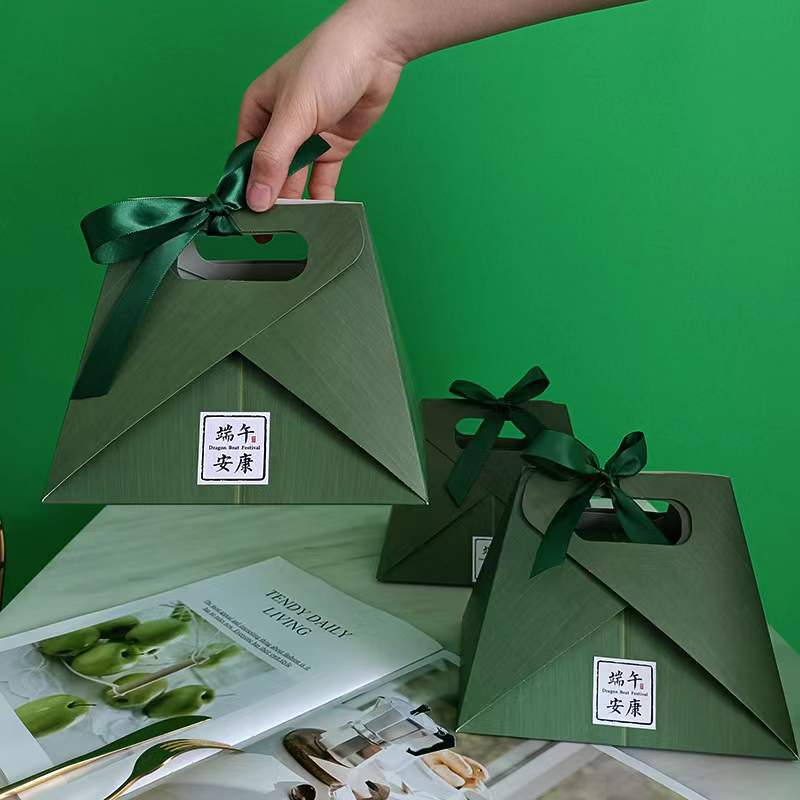 2025新款粽子手提盒2-3个装端午包装盒咸鸭蛋纸盒仿真粽叶三角盒