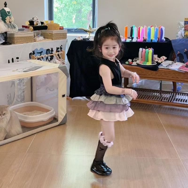 Girls Summer Suit 2025 New Fashionable Sleeveless Lapel Black Vest Plaid Stitching Cake Skirt Short Skirt