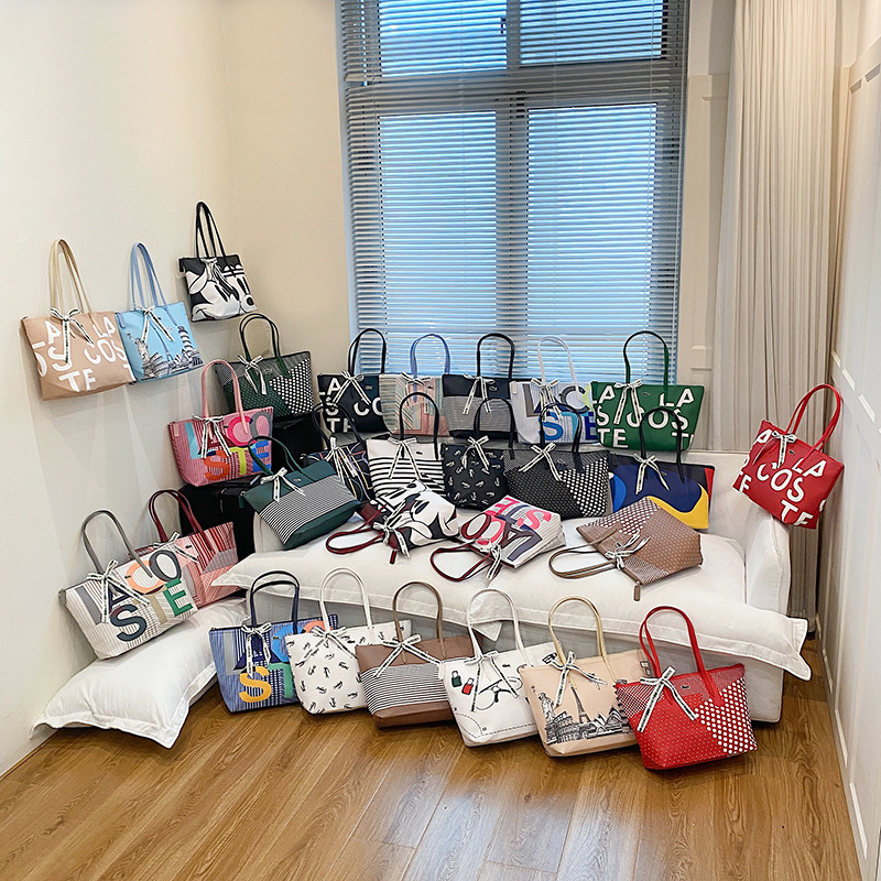New Large-Capacity Printed Tote Bag European and American Popular Single Shoulder Large Bag Women's Fashion Versatile Commuter Women's Bag Crocodile New Large-Capacity Printed Tote Bag European and American Popular Single Shoulder Large Bag Women's Fashion Versatile Commuter Women's Bag Crocodile